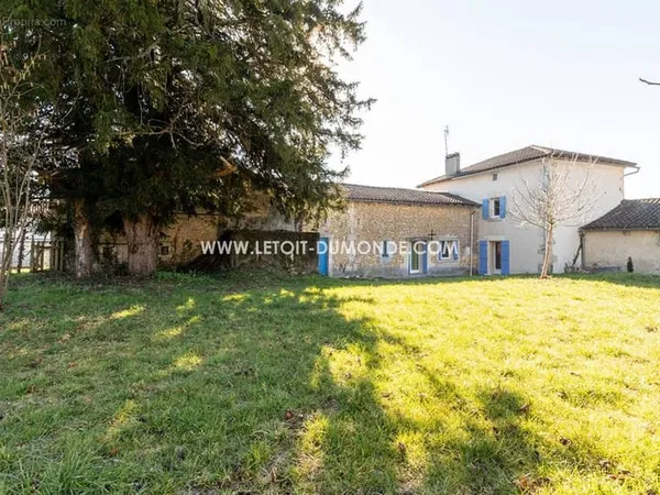 Jolie maison en pierre proche périgueux