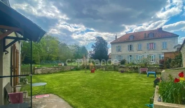 Dpt Essonne (91), à vendre ANGERVILLE propriété composé de 2 maisons (plus de 600 m² habitable) sur 