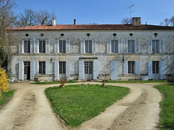 Maison 10 pièces 290 m²