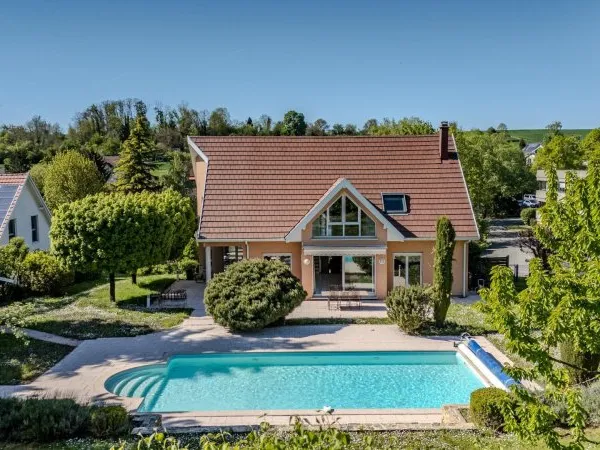 Maison 200 m² avec piscine - Terrain 16 ares sans vis-à-vis - Flaxlanden