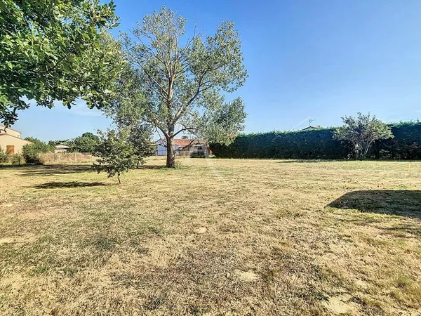 TERRAIN CONSTRUCTIBLE LABARTHE SUR LEZE 977 m²