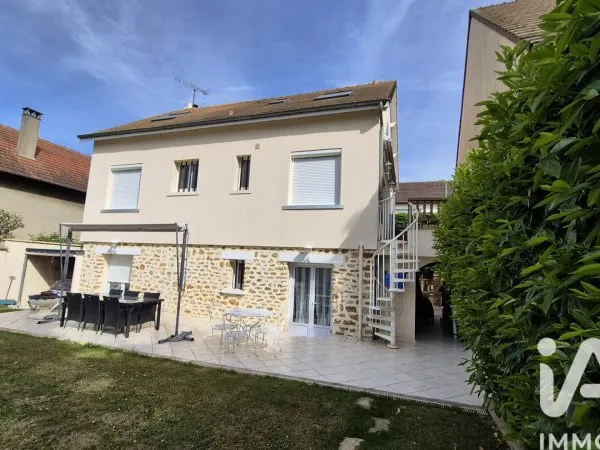 Maison 9 pièces 163 m²