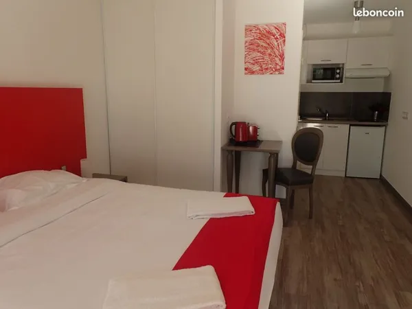 Vente de studio meuble