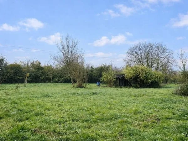 Terrain 4182 m²
