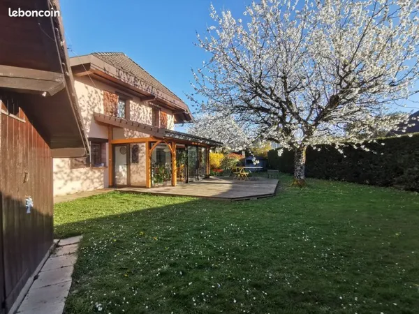 Maison mitoyenne T5 Metz-Tessy