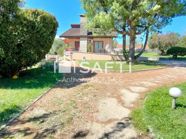 Maison 150 m² 8 pièces
