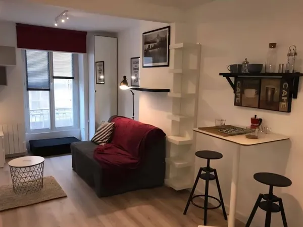 Studio 1 pièce 24 m²