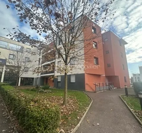 Studio 1 pièce 30 m²