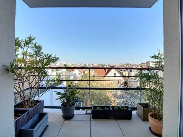 CENTRE-VILLE - Appartement 4 pièces 77m² + stationnement