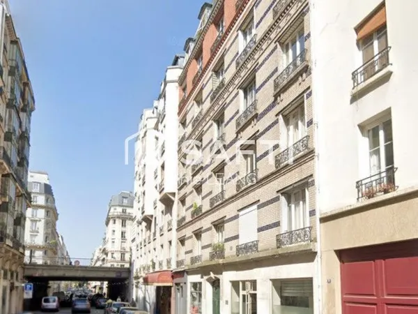 Charmant 2 pièces lumineux avec mezzanine, au coeur du quartier Mouffetard, dans un immeuble Belle É