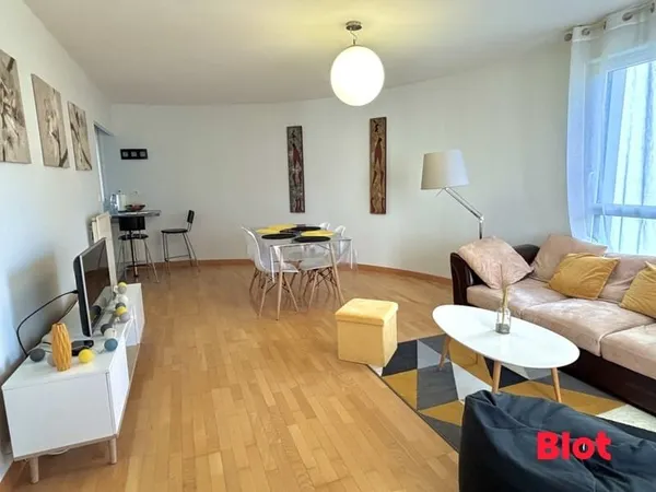 LOCATION - T3 MEUBLE 66.75 m2 - RUE FRANCOIS LANNO