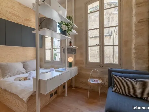 Appartement design idéalement situé, vendu clé en main