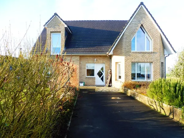 Maison 7 pièces 146 m²