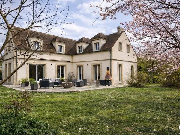Maison Hyper-centre Orgeval 9 pièces 5 chambres