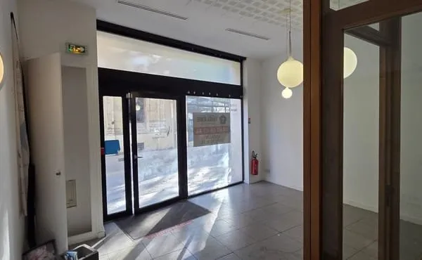 Local professionnel ou commerciaux de 167 m2 à vendre