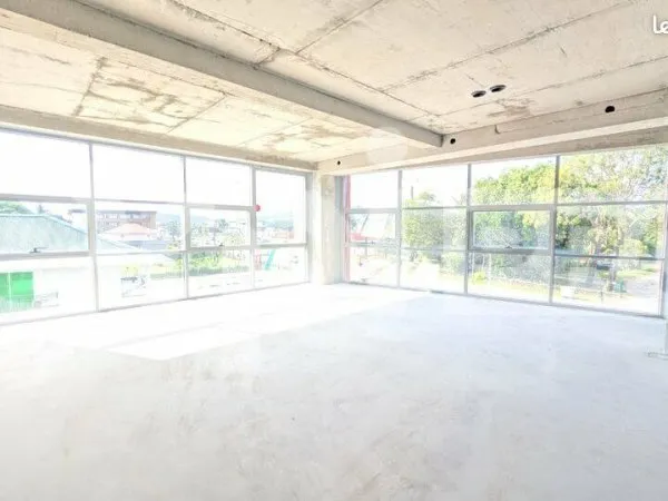 Bureau 191 m²