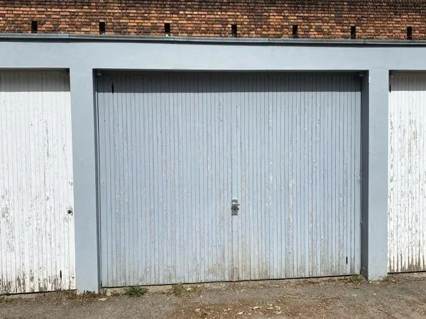 Box 18 m2 dans résidence sécurisée
