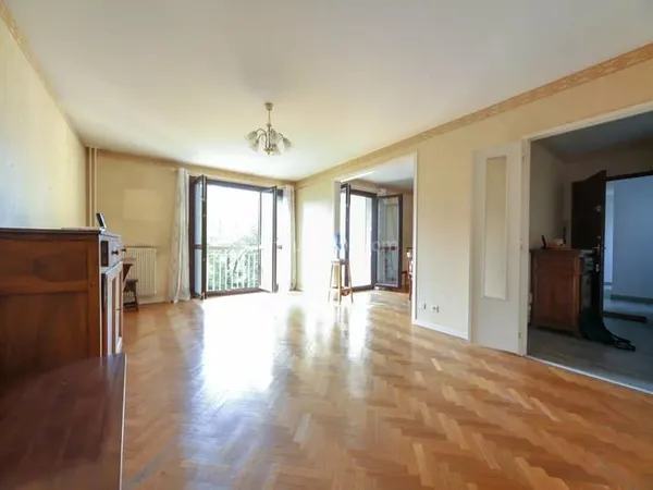 GRENOBLE Malherbe, grand appartement 5 pièces 101 m² (loi Carrez) + 2 Balcons