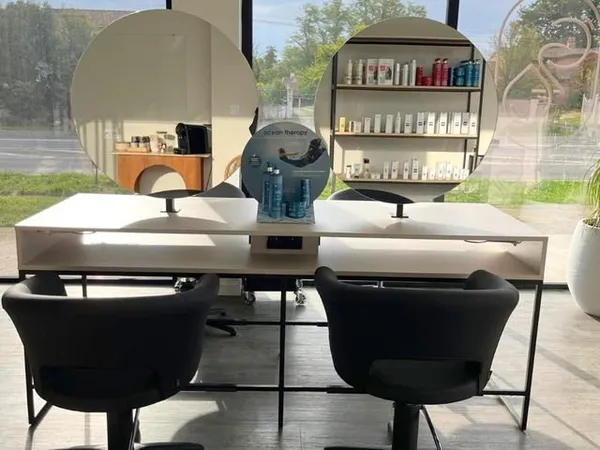 URGENT - Salon coiffure / esthétique COMPLET + LPG Cellu M6 - clé en main