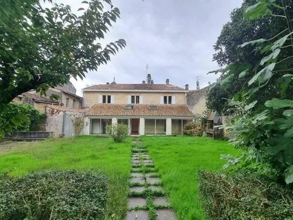 Maison 6 pièces 299 m²