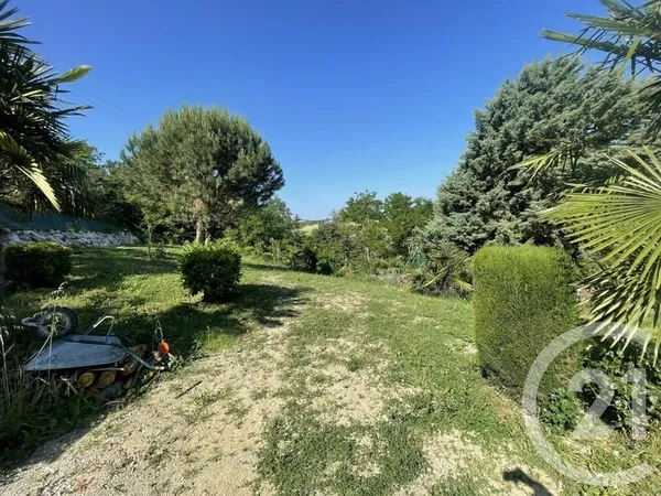 Terrain 1381 m²