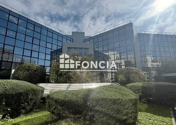 Bureaux 2470 m²