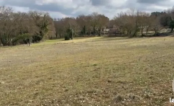 Terrain 765 m² Montmeyan