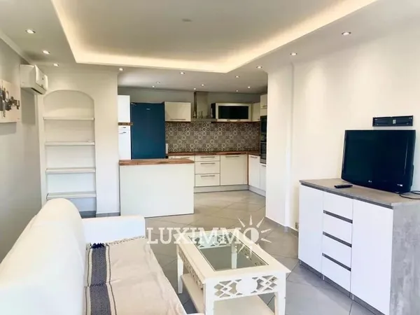 APPARTEMENT 3P - ENTIÉREMENT RÉNOVÉ