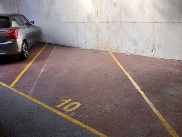 PLACE DE PARKING DANS GARAGE COUVERT ET SECURISE