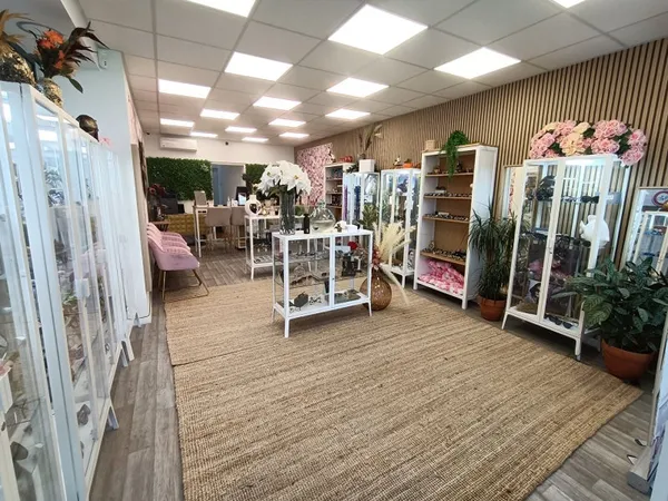 Fonds de Commerce de 58 m² en Plein Centre de Miribel