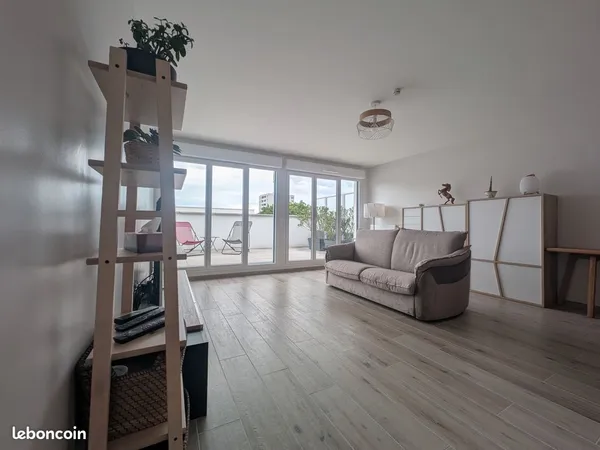 Appartement duplex avec de grands extérieurs