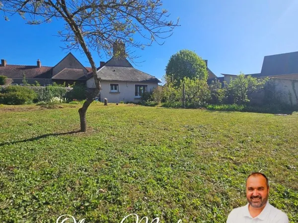 Maison de bourg à rénover - 6 pièces - 110 m² - Terrain 932 m²