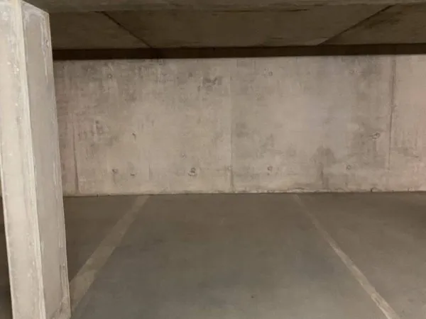 Parking 8 m²