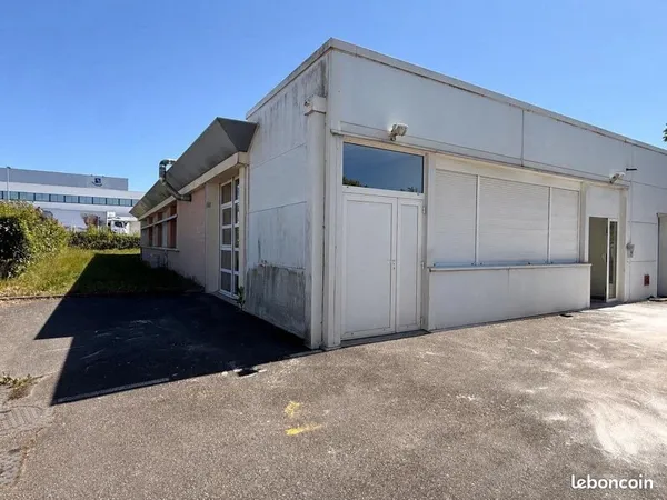 À louer / à vendre - Local d'activité de 550 m² à Chevigny-Saint-Sauveur (zone industrielle)