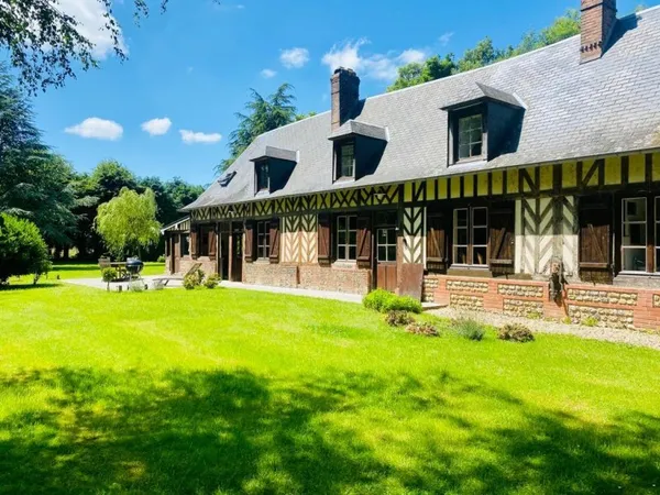 Vends belle maison avec piscine