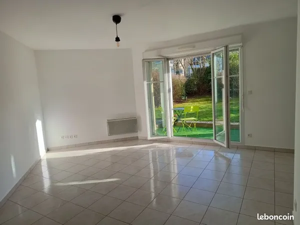 Appart 46 m2 avec jardin 105 m2