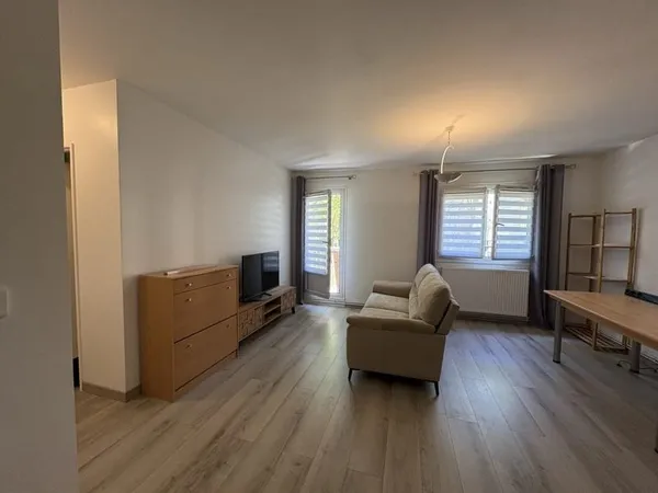 T2 Meublé 59 m2 à Villeneuve d'Ascq 850EUR/M CC