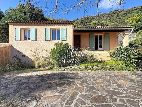 Maison à vendre au Lavandou : le bonheur à portée de main !