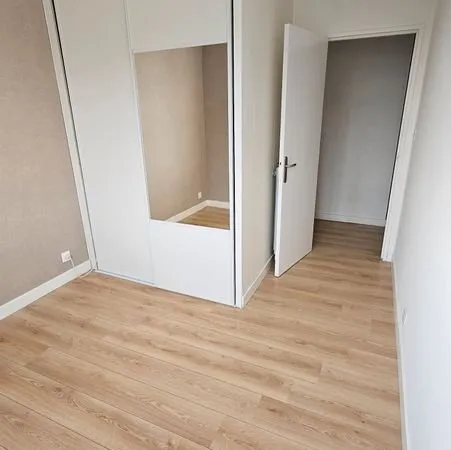Chambre meublée en colocation chez l'habitant, dans T2