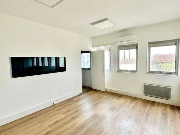 Bureaux 48 m²