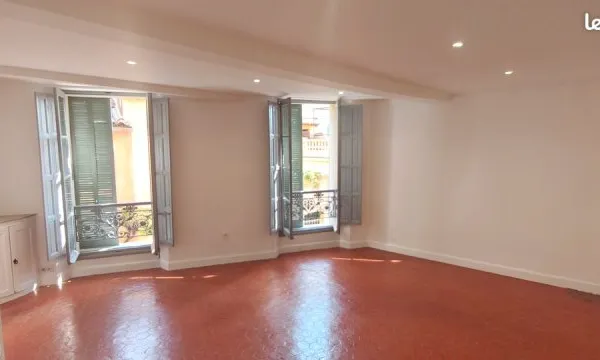 STUDIO F1 Haut de Cagnes 33 m2
