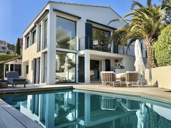 Magnifique villa de 5 chambres, vue mer et au calme absolu