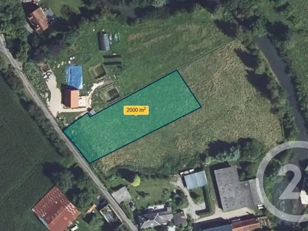 Terrain 2000 m²