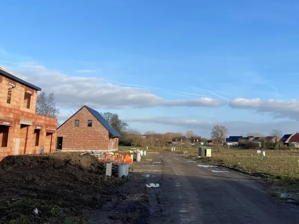 Terrain 380 m²