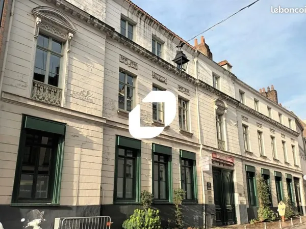 Bureaux 651 m²