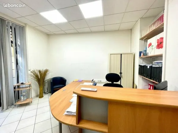 LOCAL COMMERCIAL 50 m² NICE