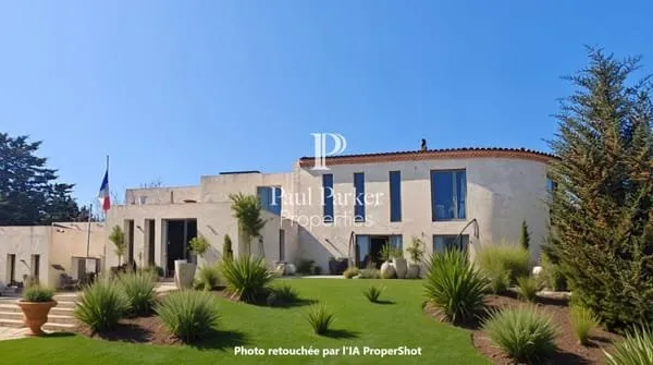 MANDAT EXCLUSIF -Superbe propriété de 800 m² avec activité de chambres d'hôtes