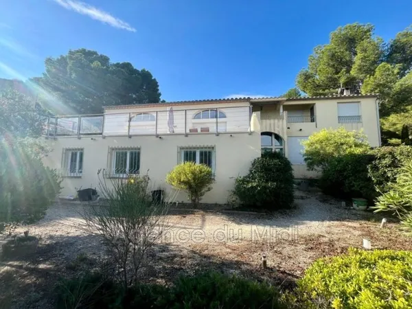 Villa 5 pièces 170 m²