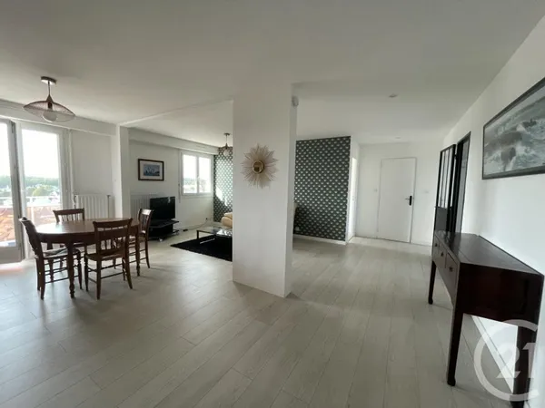 Appartement 4 pièces 81 m²