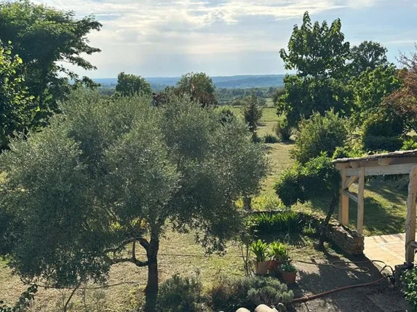 Maison de luxe 6 pièces 220 m²